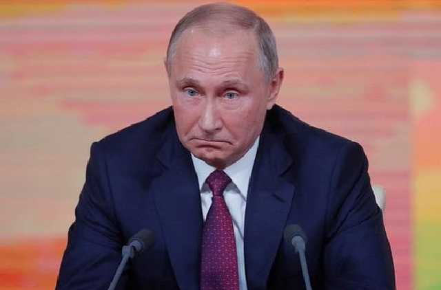 Путин срочно отменил все публичные мероприятия