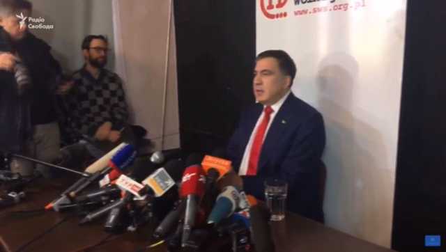 У меня много синяков, меня душили всю дорогу: Саакашвили поделился подробностями реадмиссии