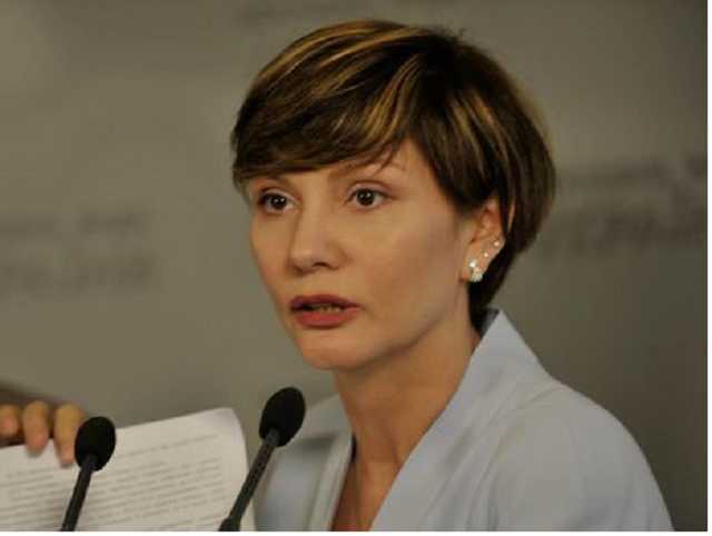 Выступающая на российском ТВ подруга Януковича сменила профессию: в сети смеются