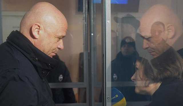 Суд отпустил Труханова на поруки