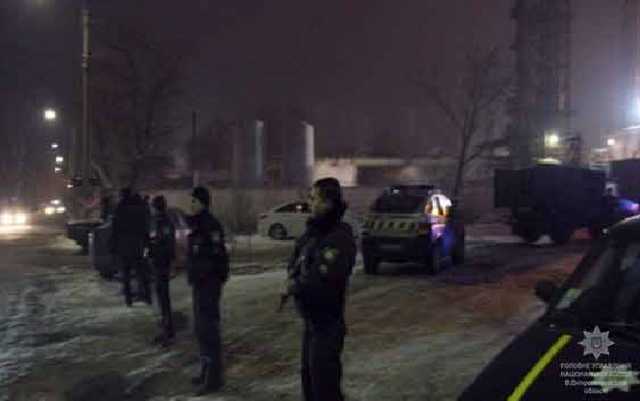 На Днепропетровщине вооруженные люди захватили заложников