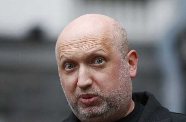 Турчинов сдал Крым ради победы Порошенко на президентских выборах — Небоженко