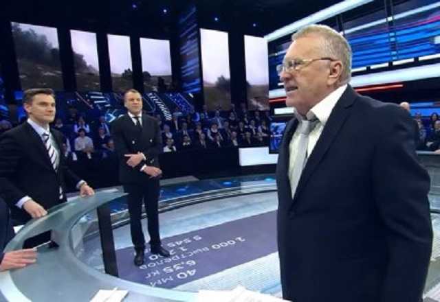 Триста семей остались без отцов: Жириновский сообщил о потерях России в Сирии