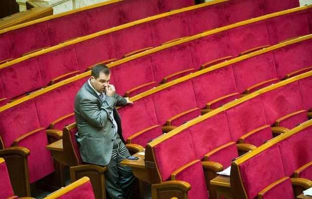 Нардепам заплатили за работу в январе более 14 млн грн