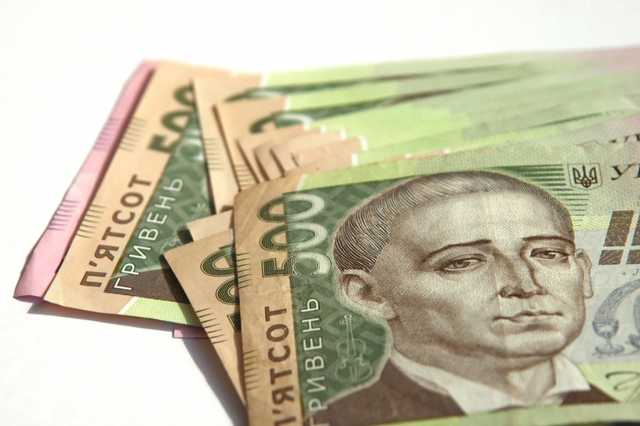 Кто в Украине зарабатывает больше всех: самые высокооплачиваемые вакансии