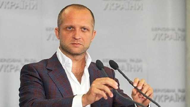 Суд снял арест с квартиры сестры нардепа Полякова