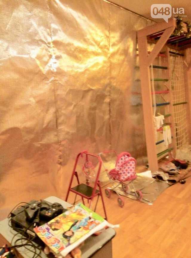 Одессит спасает ребёнка фольгой от излучения мобильных вышек