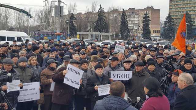 Назван новый размер пенсий военным