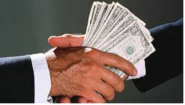 Ревизор Госаудитслужбы в Одессе запросил «откат» в 160 тысяч гривен