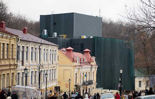 Уберут силой: в Киеве решили "зачистить" Андреевский спуск