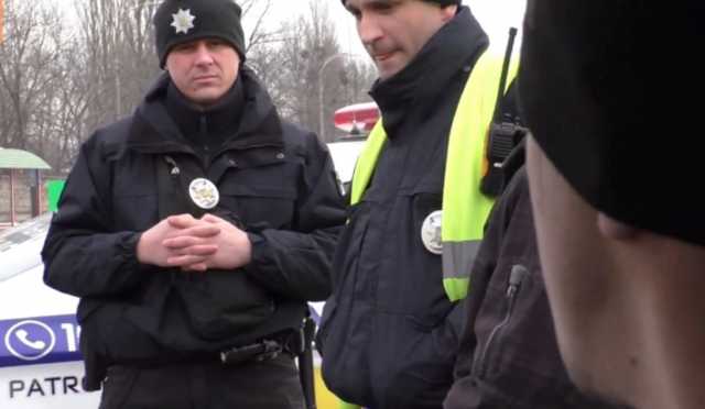 Почему копы все чаще «терроризируют» водителей автомобилей на европейских номерах