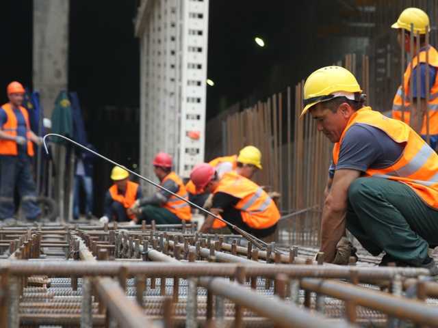 В России легально работает 2,4 миллиона украинцев – экономист