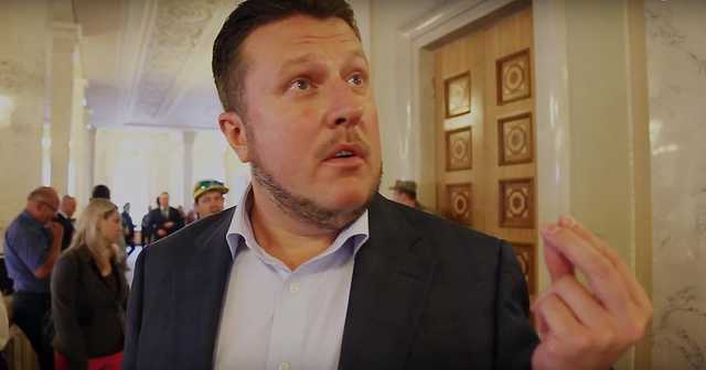 «Кнопкодав» дня: Депутат Яценко проголосував відразу за шістьох колег