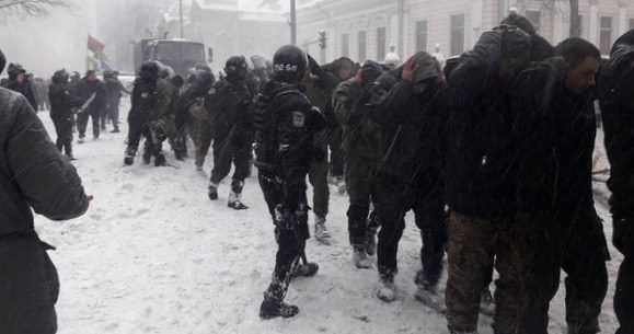 Михаил Подоляк: “Мы бесконечно ищем себе идеального Папу”