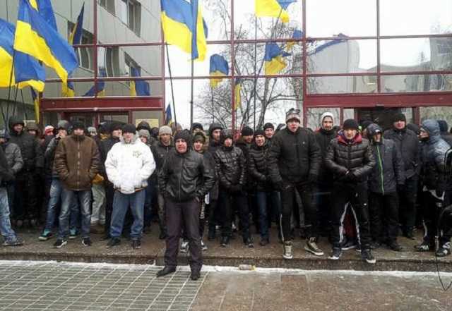 Нардеп хочет легализовать «титушек»