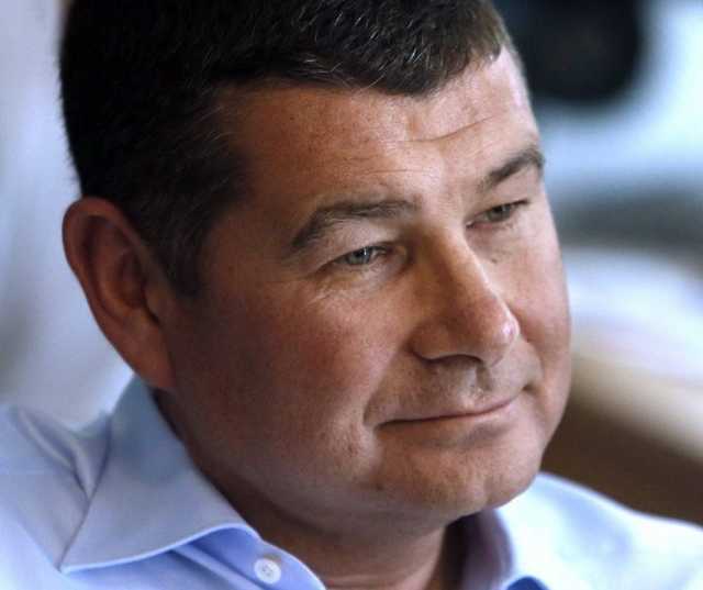 Онищенко “здасть” ФБРівцям українських корупціонерів – ЗМІ