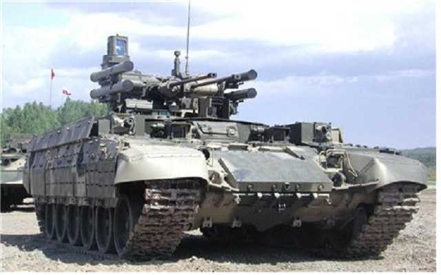 Россия стягивает на границу с Украиной технику с символикой миротворцев ООН