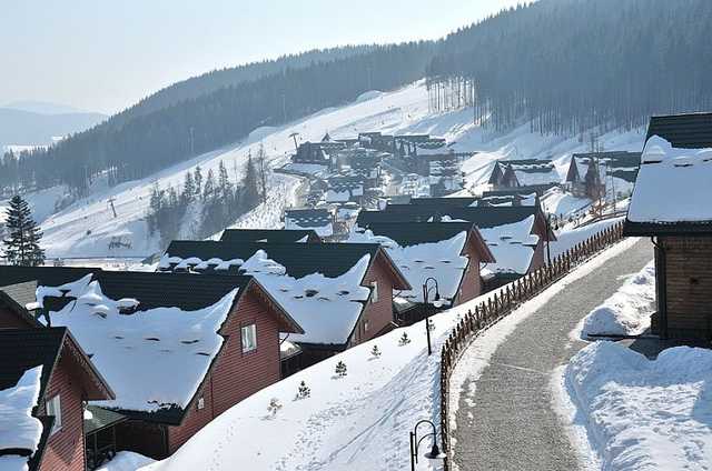 НБУ проиграл суд Коломойскому и потерял Буковель
