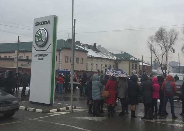 Во Львове перед 8 марта "заминировали" сразу три бизнес-центра