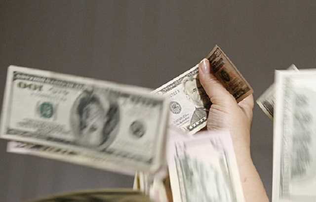 Фискалы усилят давление на бизнес из-за дешевого доллара