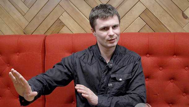 Помощника Савченко обвиняют в мошенничестве с оружием