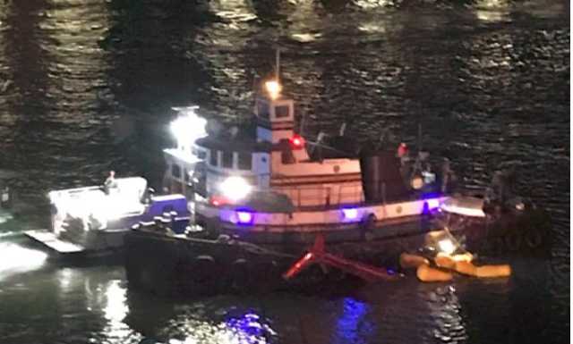 В Нью-Йорке вертолет упал в пролив