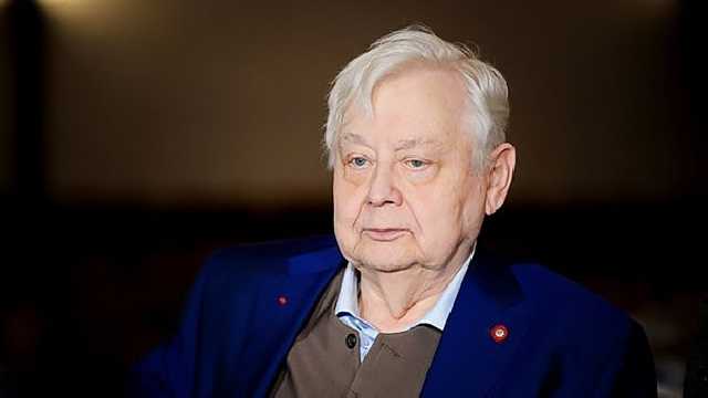 "Будем судиться": отпевание Табакова под угрозой