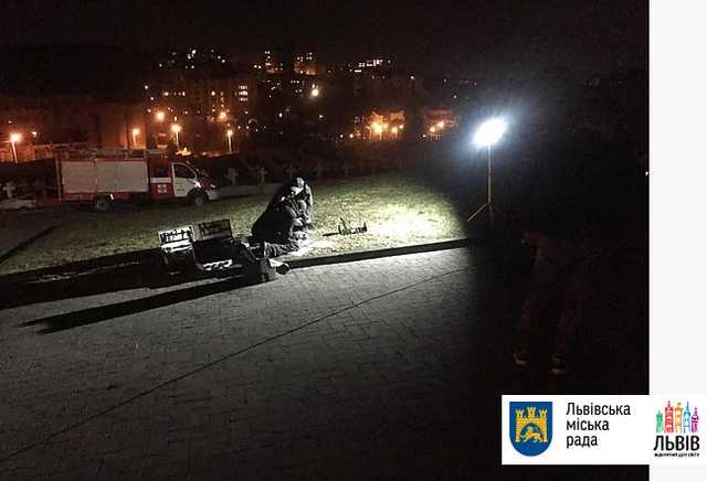 Во Львове произошел взрыв возле польского Мемориала орлят