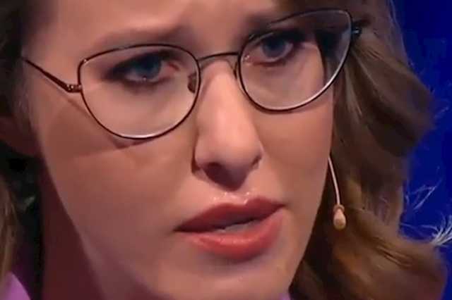 "Связать ее!" Жириновский довел Собчак до слез в прямом эфире