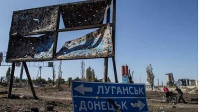 Паленый алкоголь и несвежая молочка: новые фото из магазинов оккупированного Донбасса