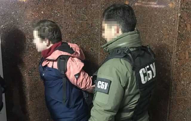 В Киеве СБУ задержала полицейского по подозрению в сбыте амфетамина