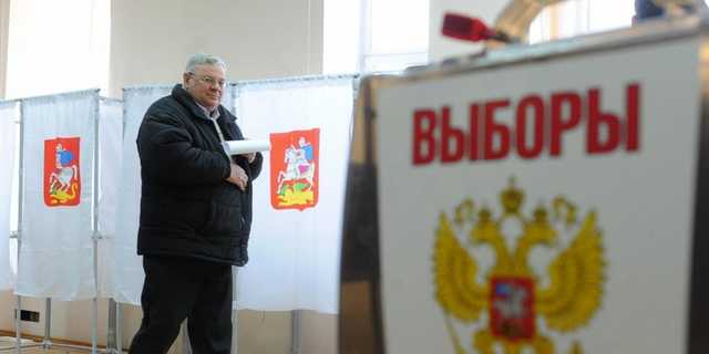 Голосуют даже голые люди и ракеты: путинские выборы превратились в фарс