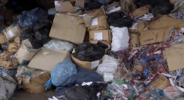 "Видели руку, ногу": в Запорожье обнаружили тонны человеческих останков