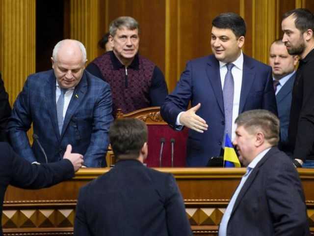 Гром среди ясного неба: У Порошенко решили спасаться в одиночку