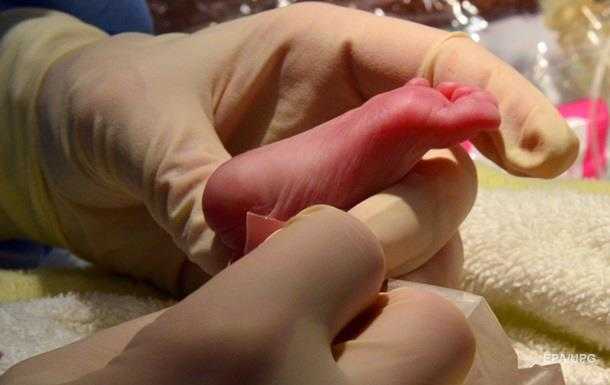 В Минздраве пообещали оставить роды бесплатными