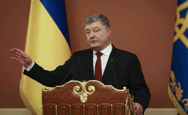 За нелегальную добычу янтаря Порошенко будет «бить по рукам»