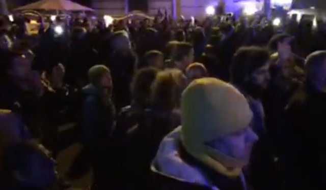 Испанский суд арестовал 5 каталонских политиков, в регионе начались протесты