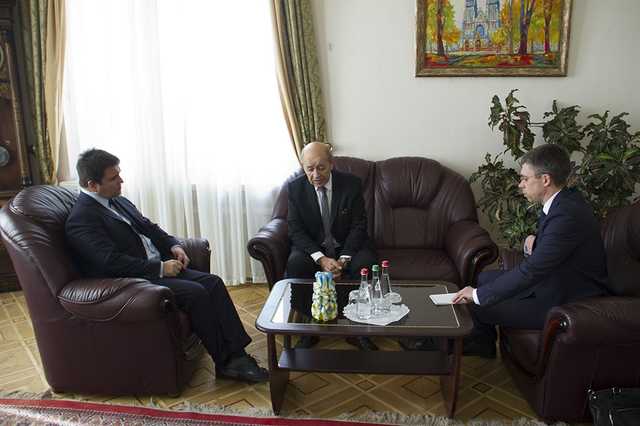 Главы МИД Германии, Франции и Украины проведут встречу в Киеве