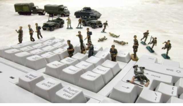 Россия перемещает эпицентр гибридной войны в Киев — Порошенко