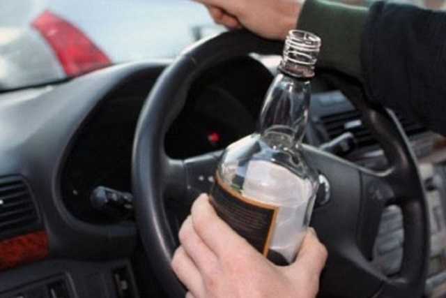 В Киеве пьяный на BMW не смог дать взятку полиции