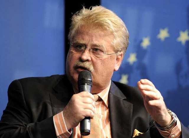 «Северный поток-2» введет ЕС в еще большую зависимость от РФ, – Евродепутат