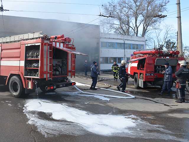 У Миколаєві в депо загорівся тролейбус