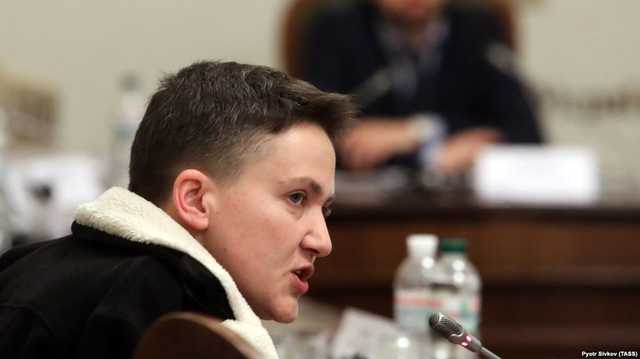 Савченко в СИЗО пьет воду и не жалуется - адвокат