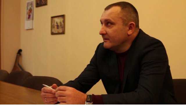 Львовский чиновник хотел получить взятку и уехать на Кипр