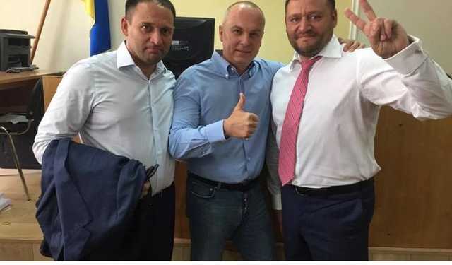 Нардеп Шуфрич владеет коллекцией из 156 единиц огнестрельного оружия