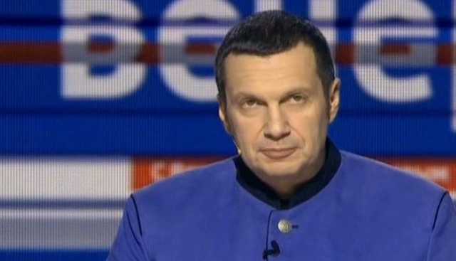 «Я обо**аный Путинский клоун»: кто-то поменял статус на странице пропагандиста Соловьева