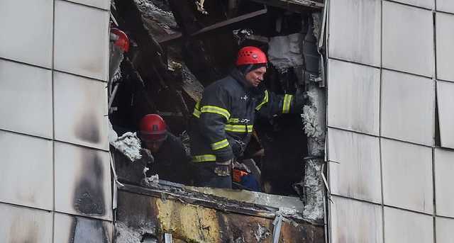 В "Зимней вишне" в Кемерово снова пожар: спасателям приказали покинуть помещение
