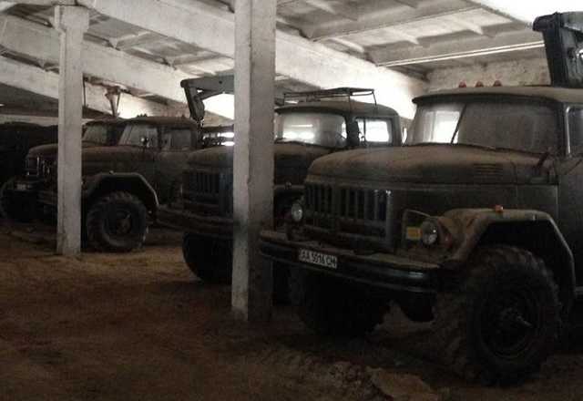 "Настоящая измена Родине". Как в Украине распродают технику, пока на Донбассе нечем воевать