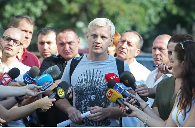 «Антикоррупционная задница» и футболки: Члены ЦПК подали е-декларации