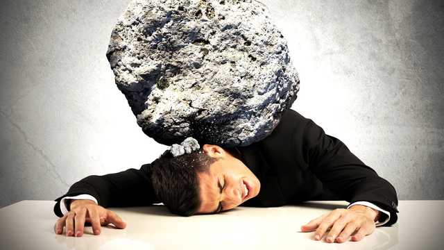 Без воды, электроэнергии и квартиры: как украинцев накажут за долги по коммуналке